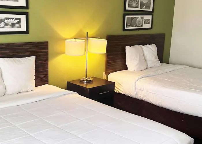 Sleep Inn&Suites Downtown - Centro de Convenciones